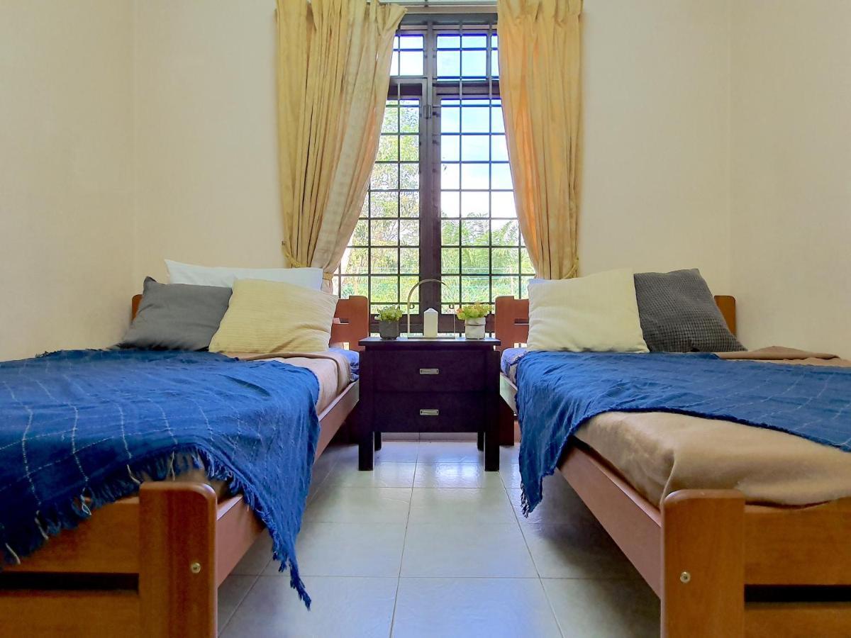 Melaka Afamosa Villa With Private Pool For 10 Pax Alor Gajah Eksteriør billede