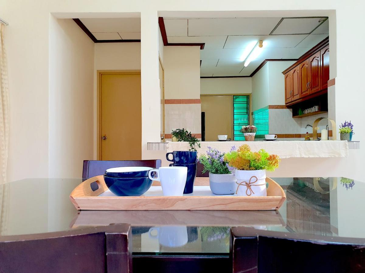 Melaka Afamosa Villa With Private Pool For 10 Pax Alor Gajah Eksteriør billede